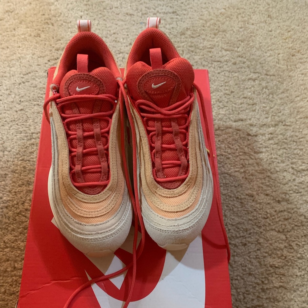 NIB Nike Airmax
